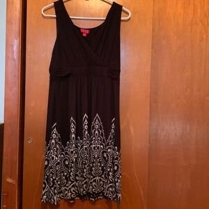 Elle Black Dress -Pattern Bottom